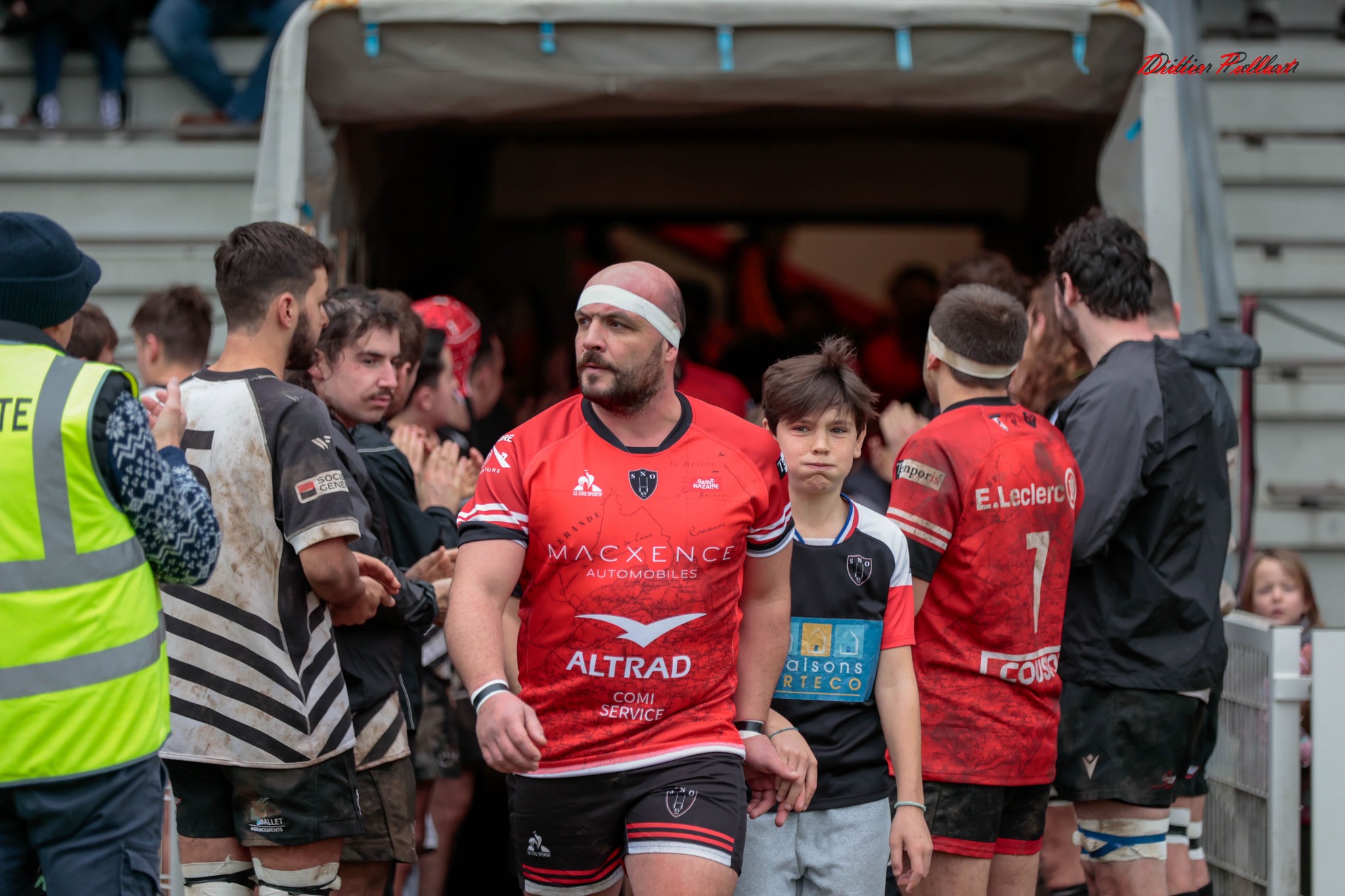 Maillot SPORTING NAZAIRIEN rugby SAINT-NAZAIRE porté n°9 rouge vintage